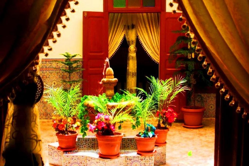 Hotel Dar Al Fassia Oujda Exterior foto